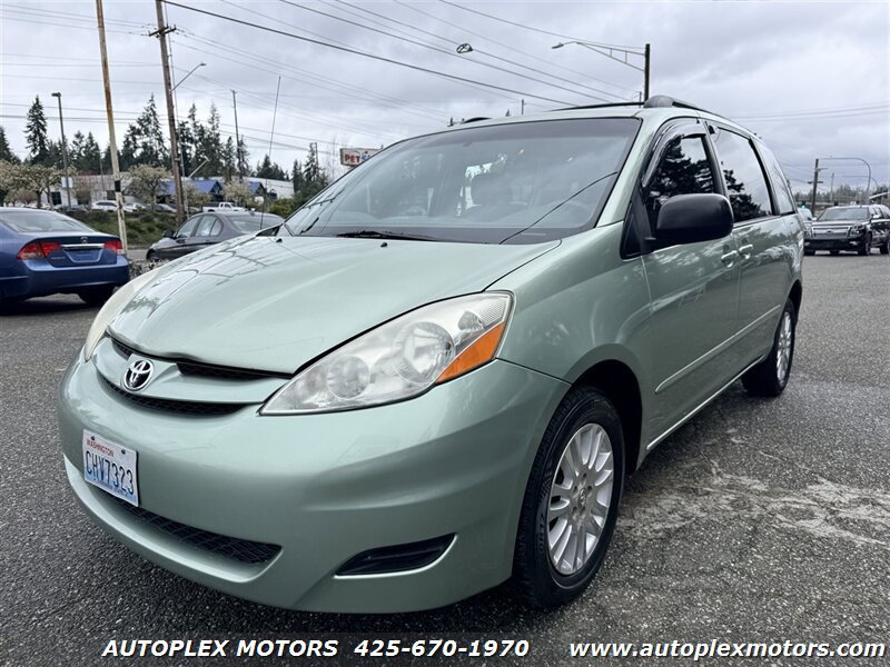 Used 2008 Toyota Sienna LE AWD/4WD image 3