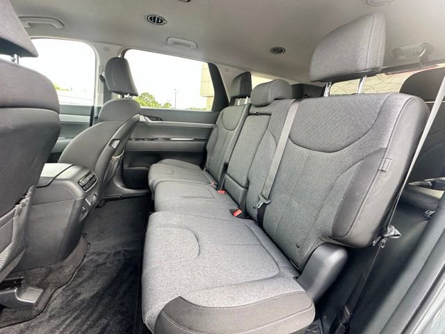 Used 2023 Hyundai Palisade SE image 24