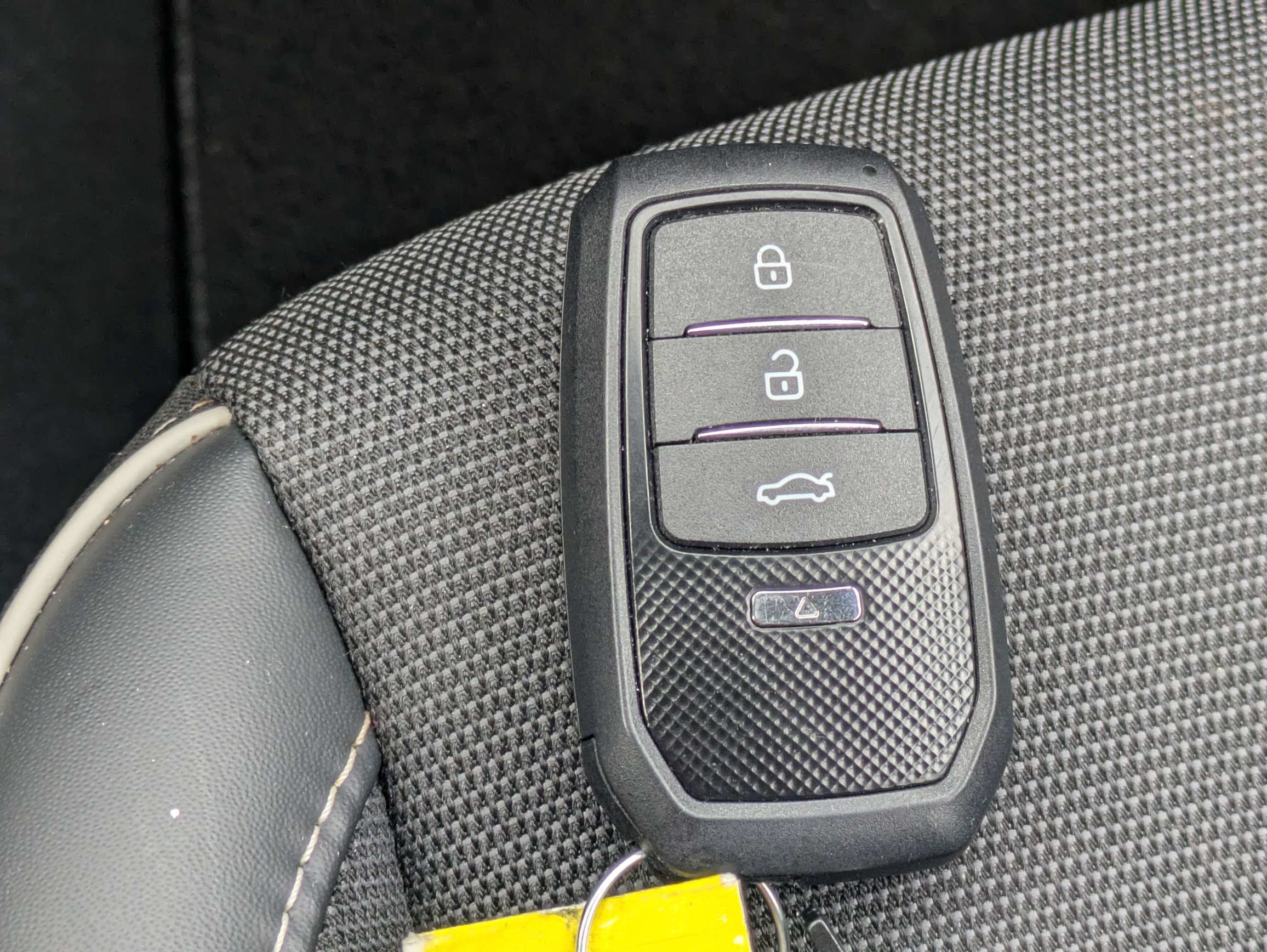 Used 2026 Hyundai Venue SEL FWD image 26