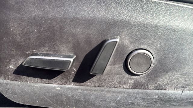 Used 2023 Tesla Model 3 Standard Range image 17