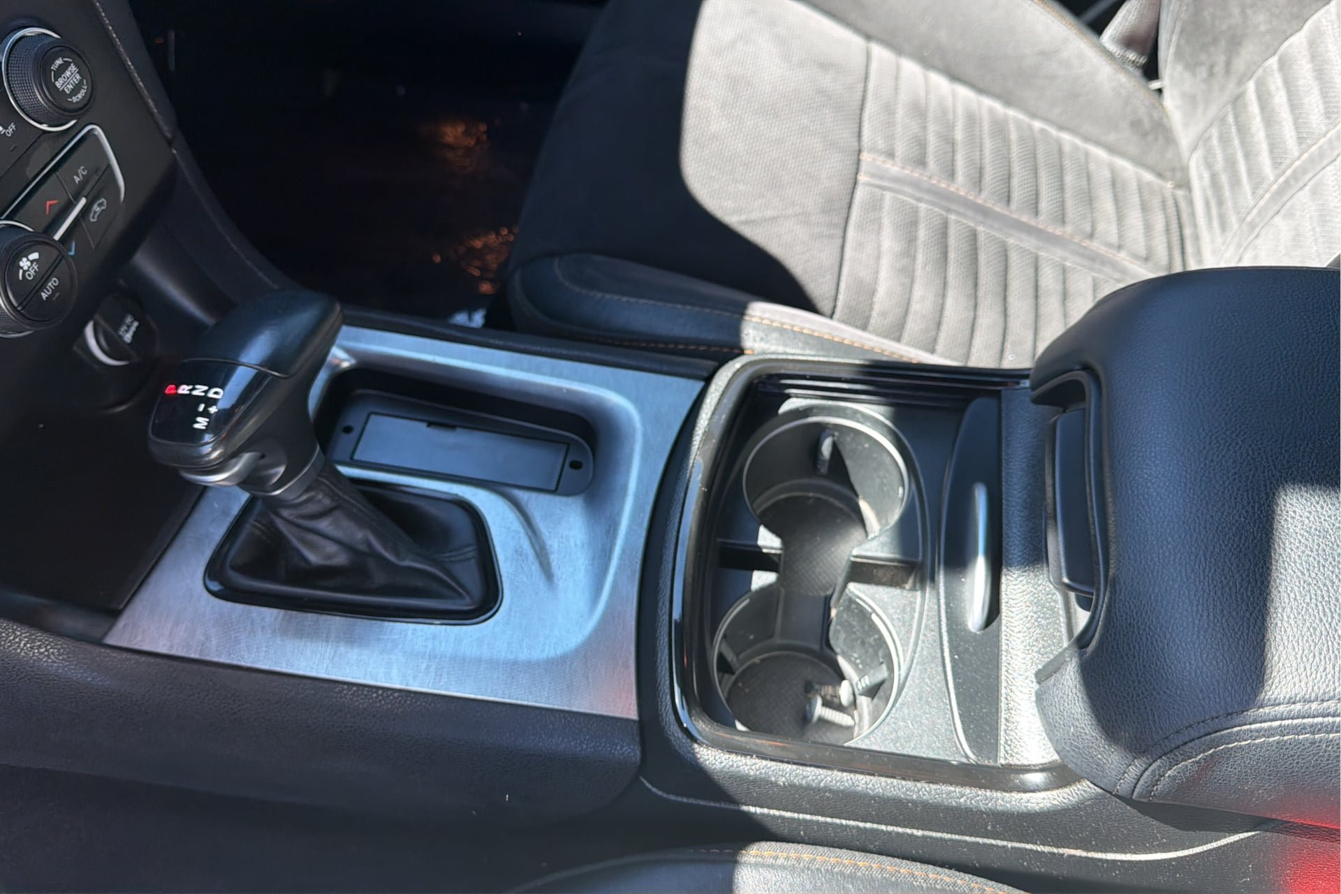 Used 2018 Dodge Charger R/T RWD image 26