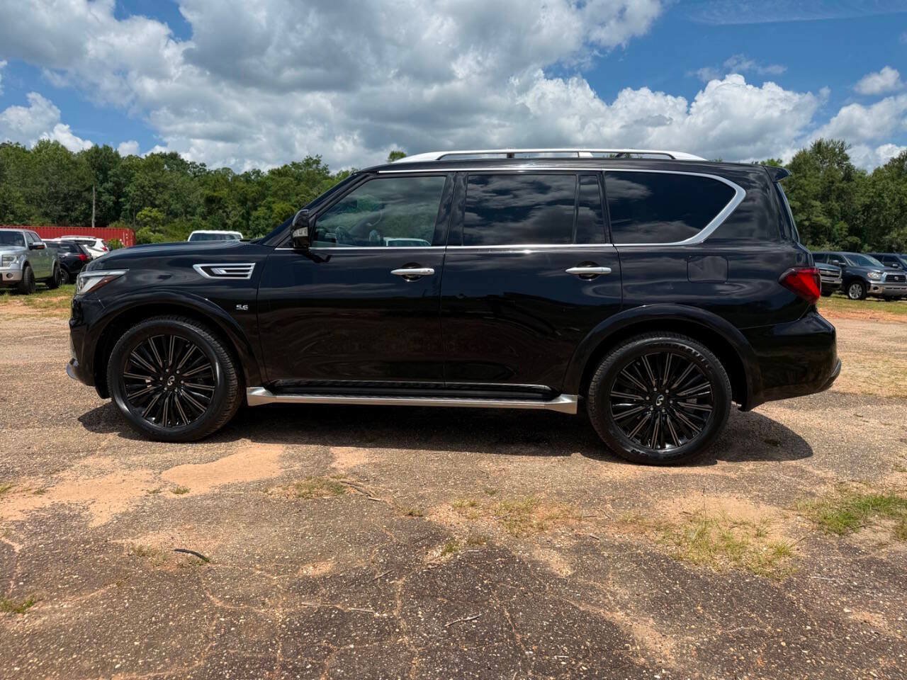 Used 2019 INFINITI QX80 Limited AWD/4WD image 2