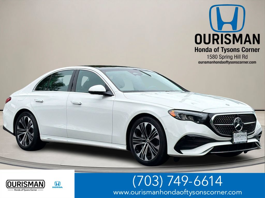 Used 2025 Mercedes-Benz E 350 4MATIC Sedan image 1