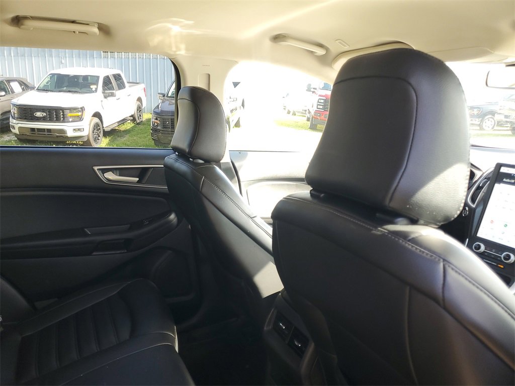 Used 2024 Ford Edge SEL image 31