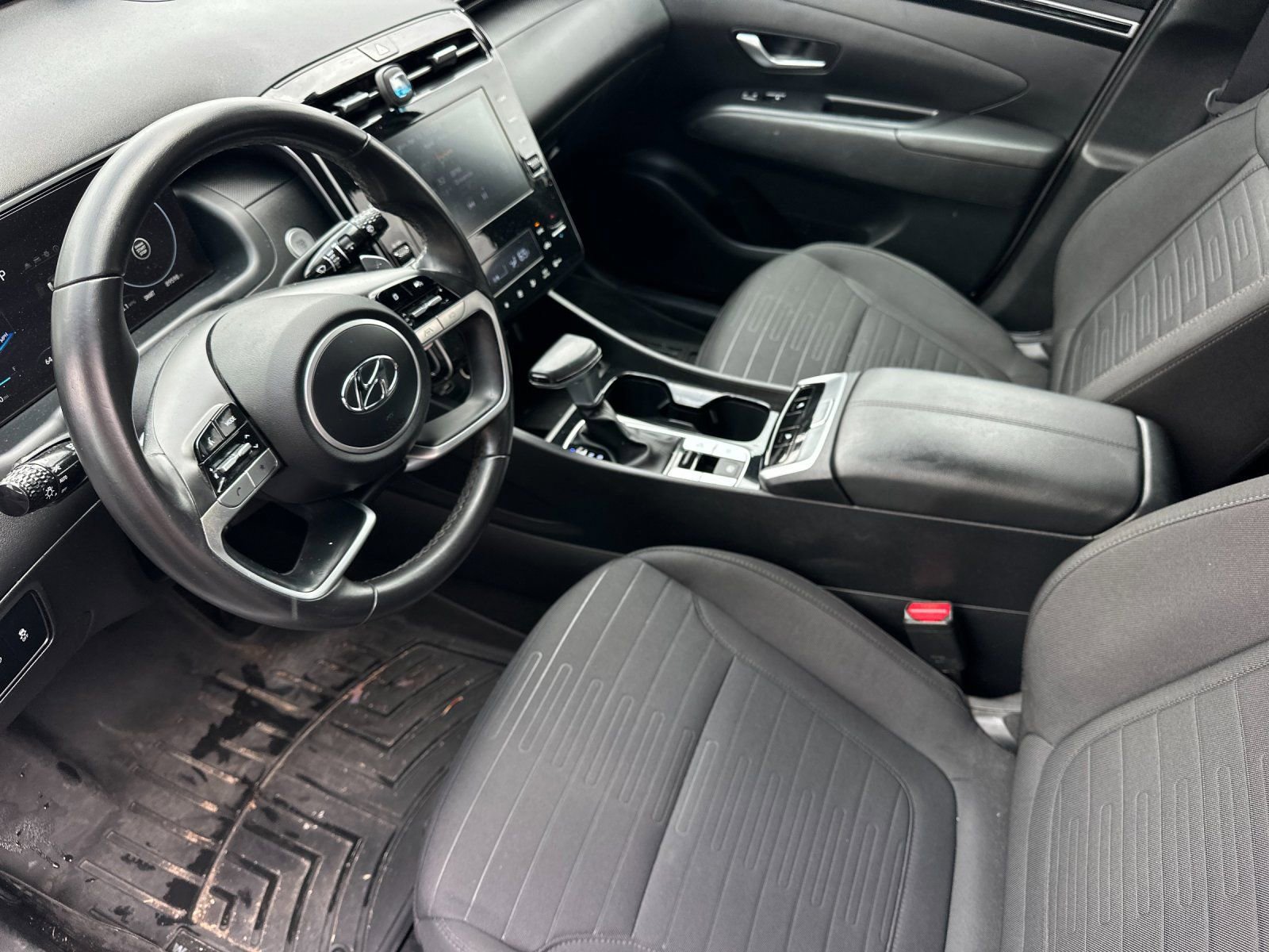 Used 2022 Hyundai Santa Cruz SEL Premium AWD/4WD image 9