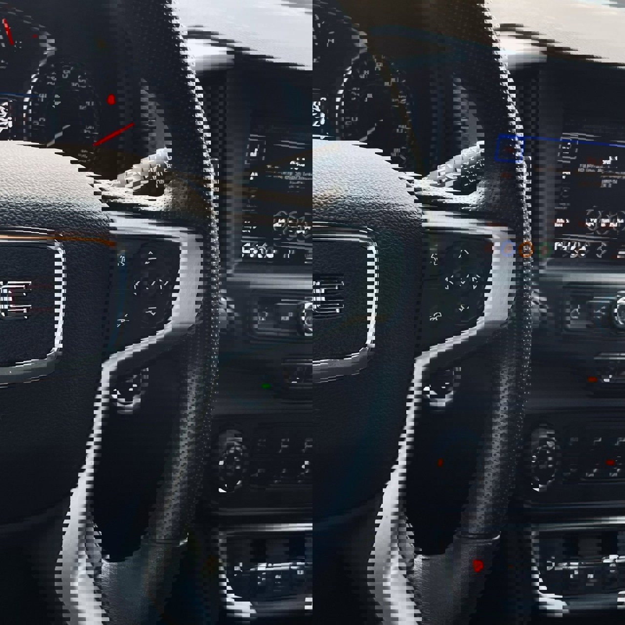 Used 2024 GMC Terrain SLE image 14