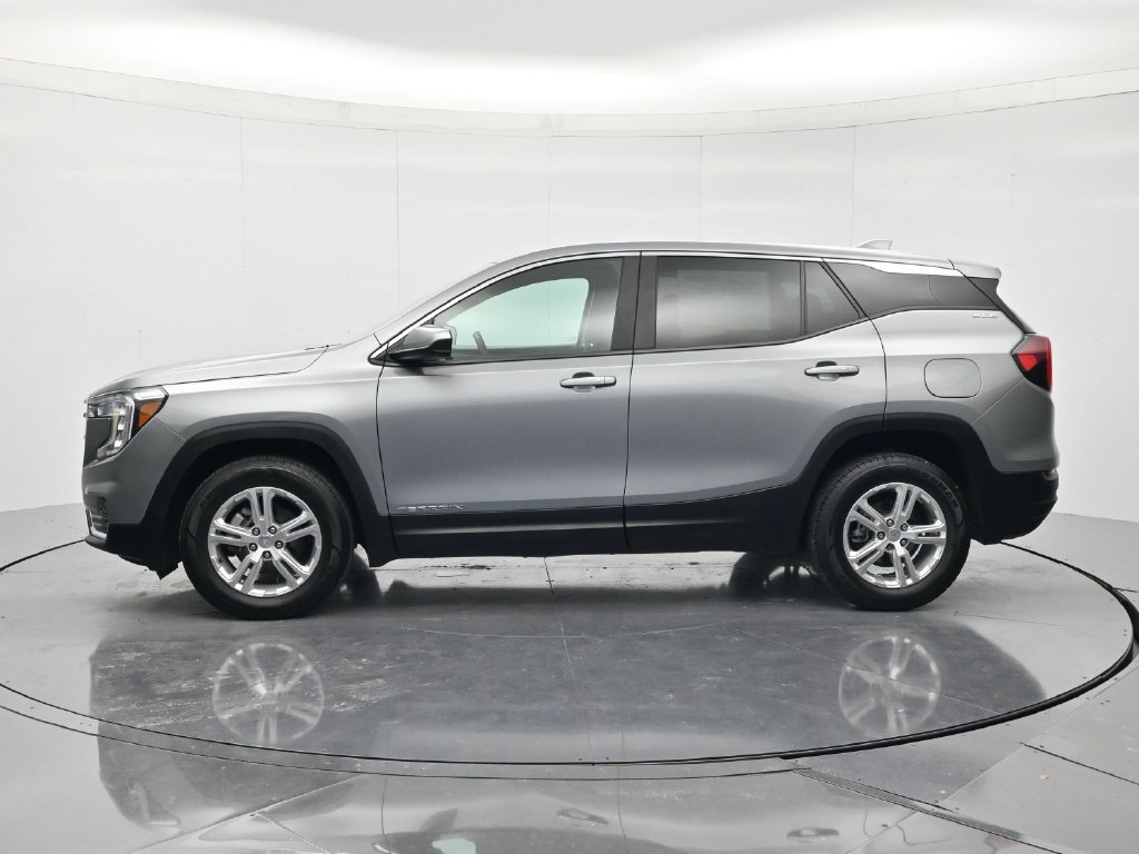 Used 2024 GMC Terrain SLE AWD/4WD image 8