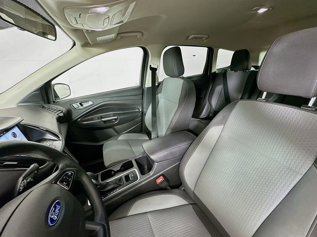 Used 2019 Ford Escape SE image 20