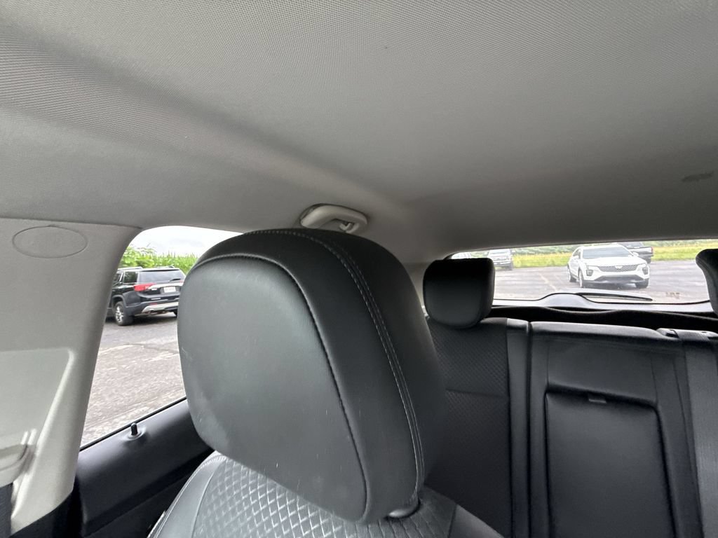 Certified 2022 Buick Encore Preferred w/ Safety Package FWD image 10