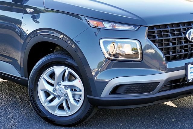 New 2026 Hyundai Venue SE FWD image 4