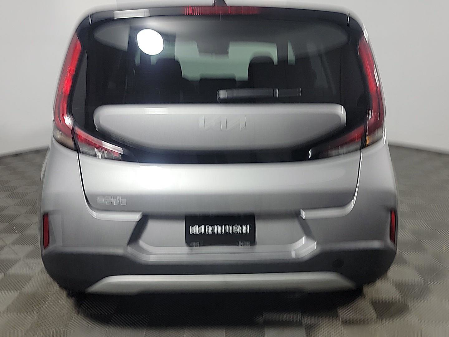 Used 2023 Kia Soul LX w/ LX Technology Package image 5