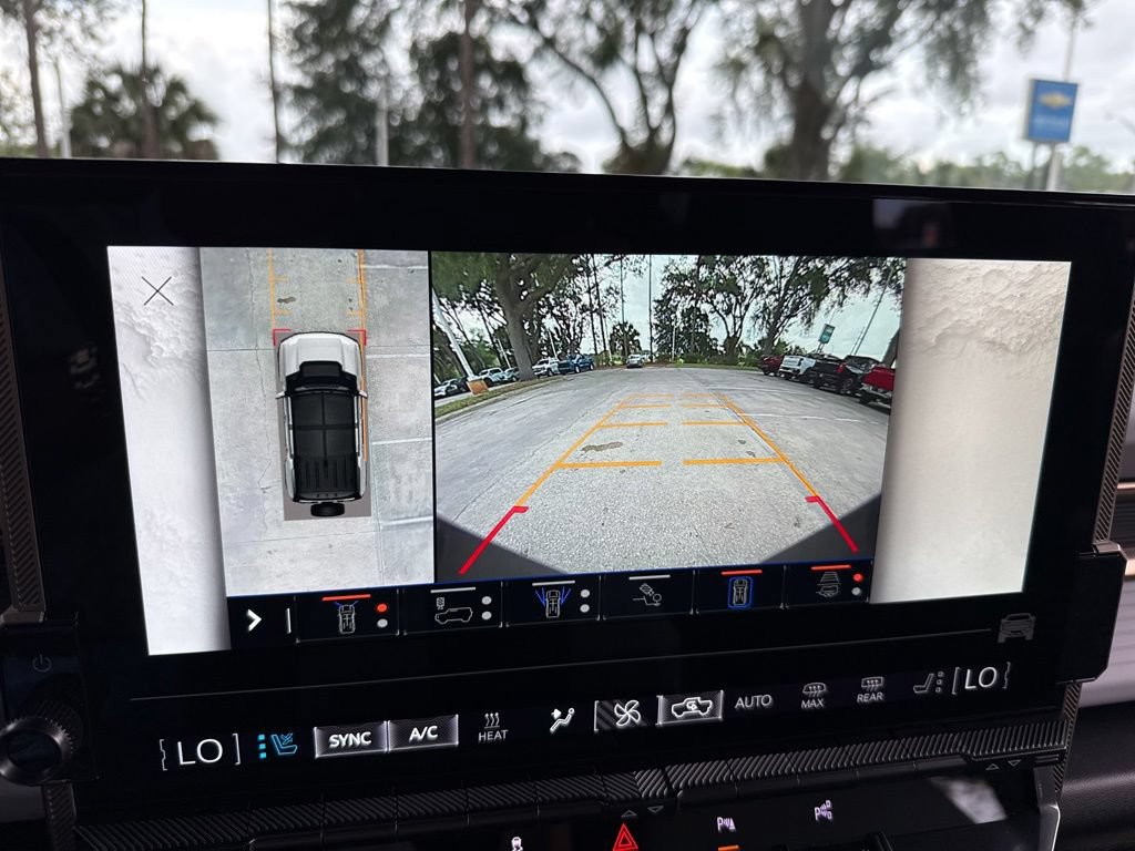 Used 2025 GMC Hummer EV 3X AWD/4WD image 36
