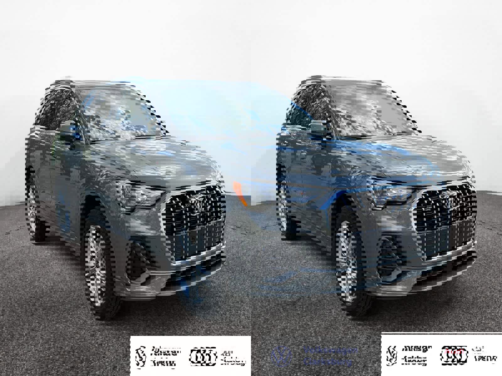 Used 2022 Audi Q3 2.0T Premium w/ Convenience Package AWD/4WD image 3