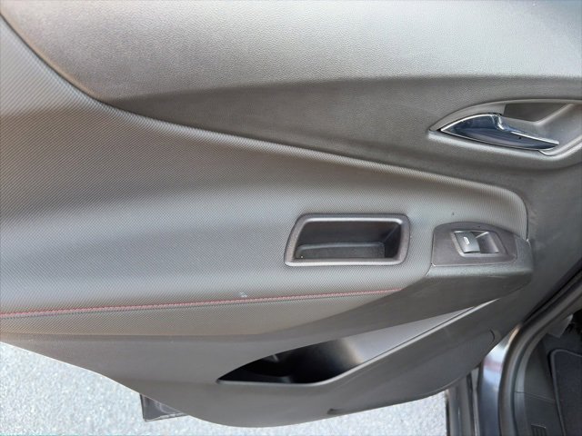 Used 2022 Chevrolet Equinox RS image 12