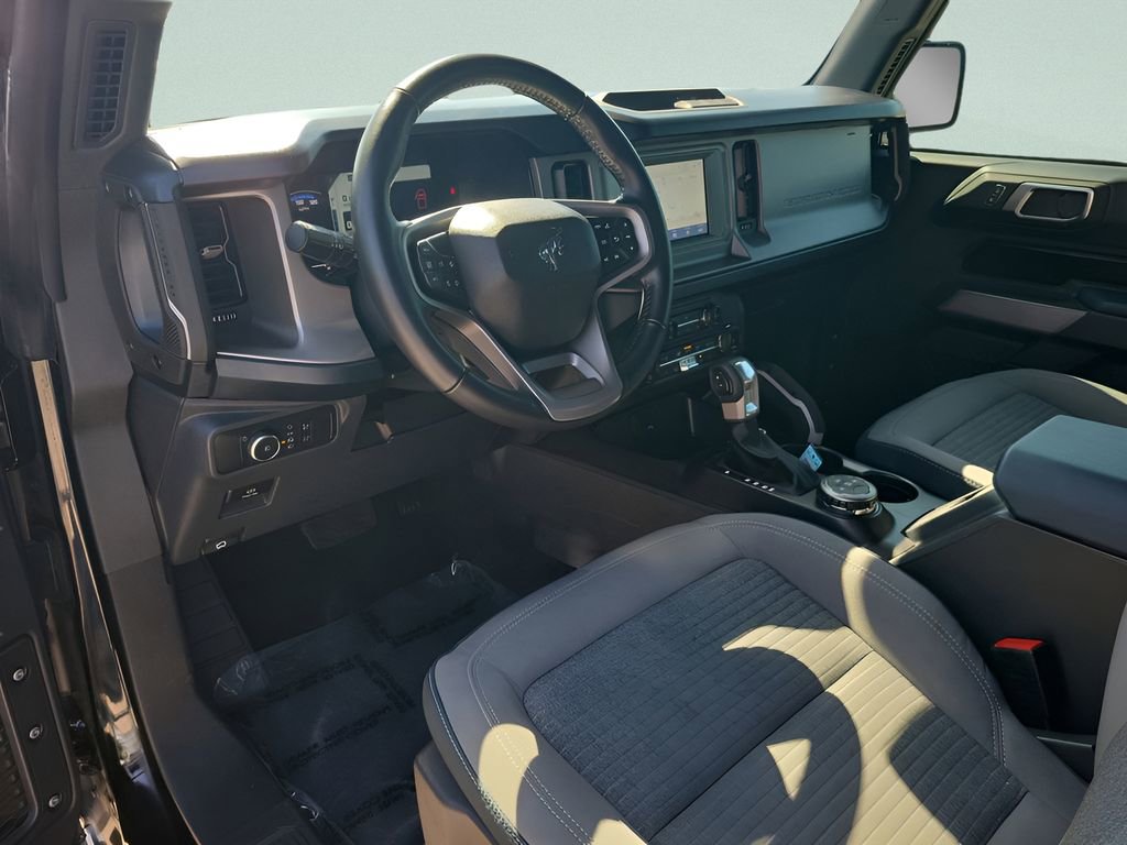 Used 2022 Ford Bronco Outer Banks image 18