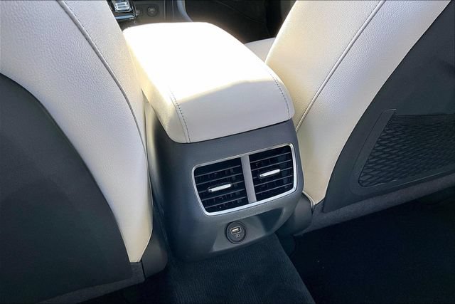Used 2022 Hyundai Sonata Limited FWD image 10