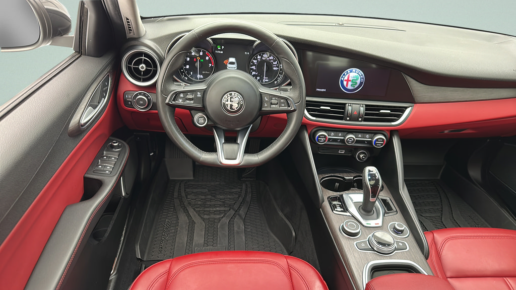 Used 2021 Alfa Romeo Giulia Ti w/ Nero Edizione AWD/4WD image 10