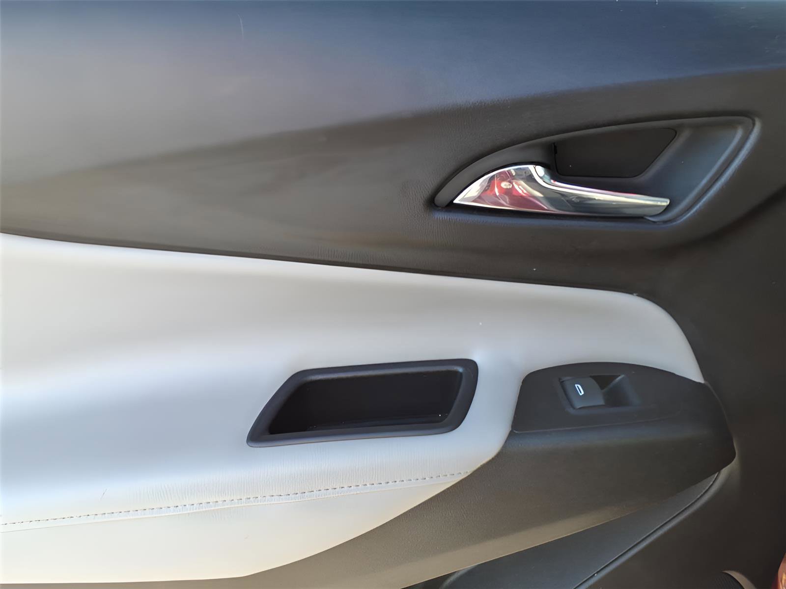 Used 2019 Chevrolet Equinox Premier image 12