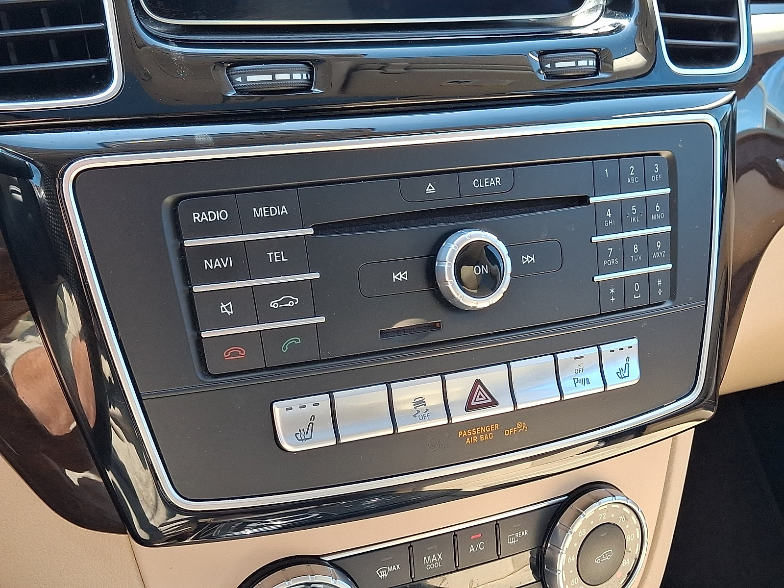 Used 2018 Mercedes-Benz GLE 350 4MATIC image 18