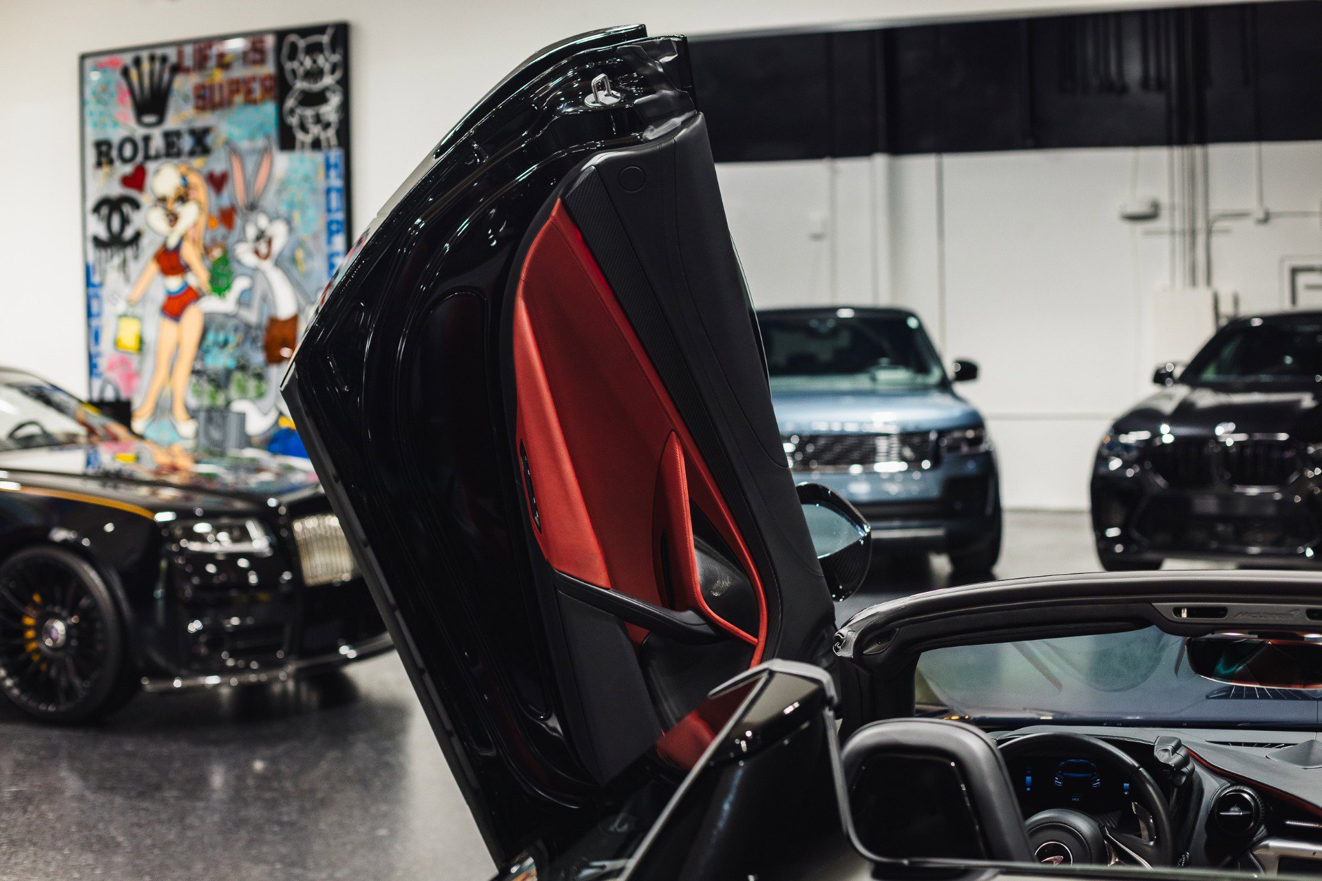 Used 2024 McLaren 750S Spider RWD image 10