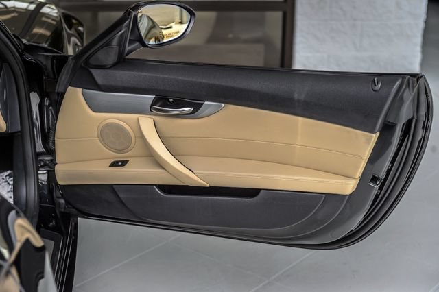 Used 2011 BMW Z4 sDrive35i RWD image 47