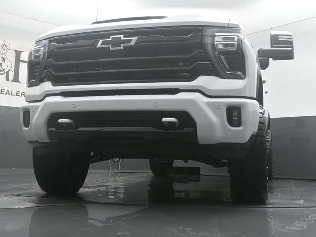 New 2026 Chevrolet Silverado 2500 High Country w/ High Country Premium Package AWD/4WD image 35