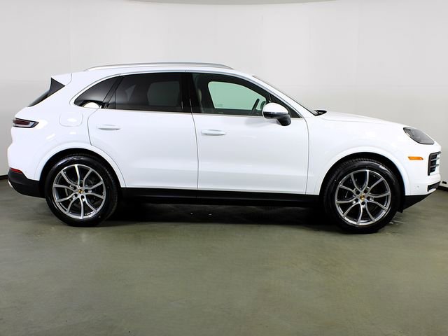 New 2026 Porsche Cayenne AWD/4WD image 8