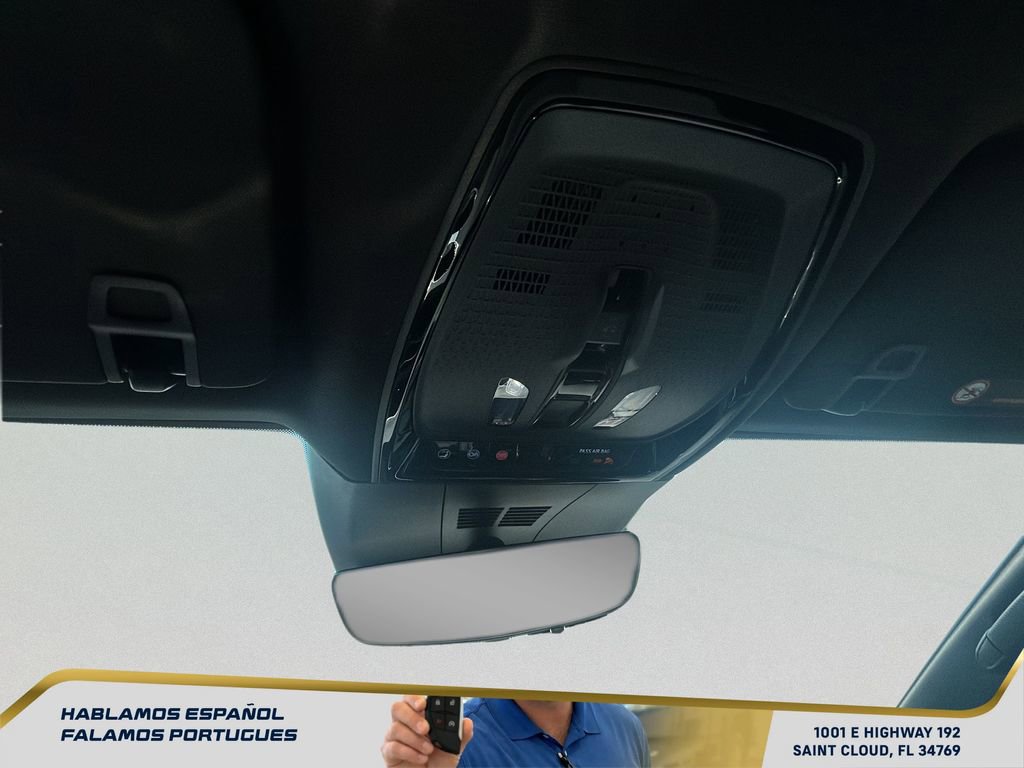 Used 2024 Cadillac Lyriq Luxury w/ LPO, Floor Liner Package image 20