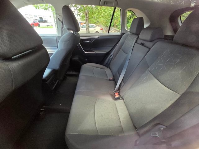 Used 2024 Toyota RAV4 XLE FWD image 10