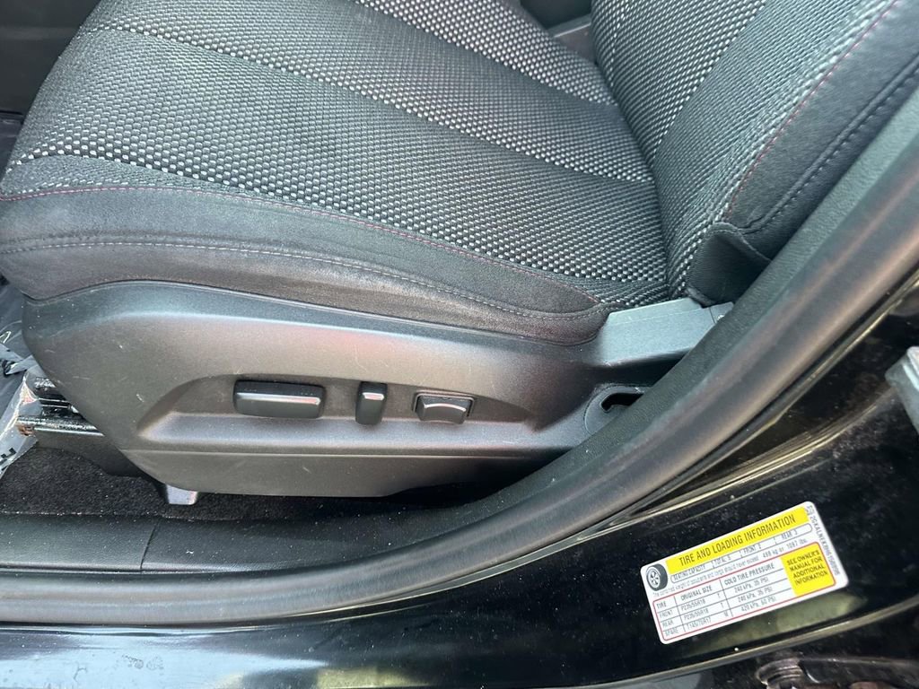 Used 2017 GMC Terrain SLE w/ Driver Alert Package I FWD image 17