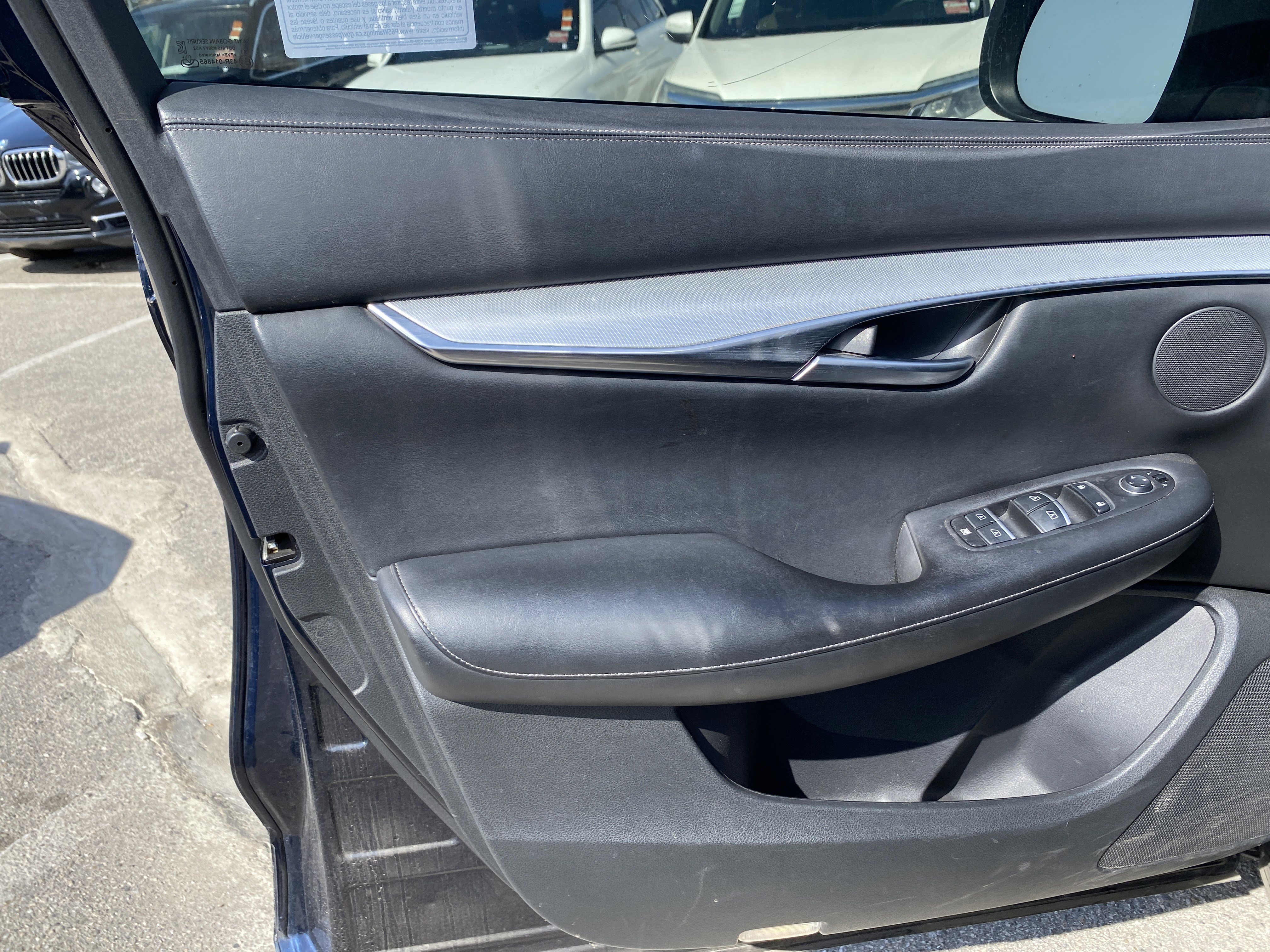 Used 2021 INFINITI QX50 Luxe AWD/4WD image 12