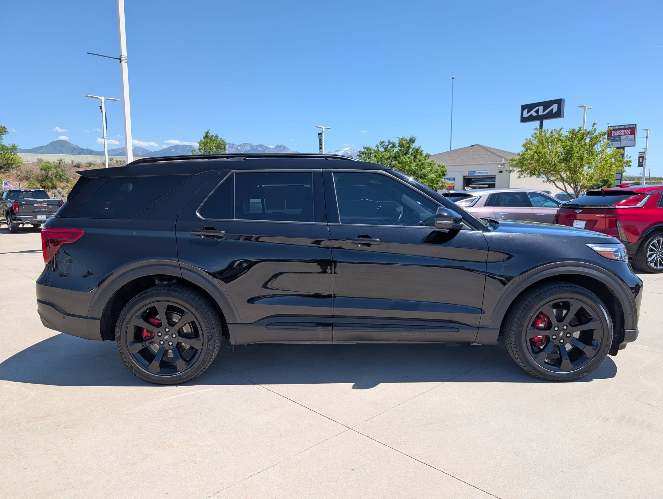 Used 2021 Ford Explorer ST w/ Equipment Group 401A AWD/4WD image 6
