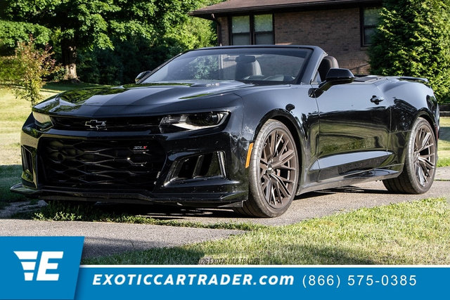 Used 2018 Chevrolet Camaro ZL1 w/ LPO, ZL1 Protection Package RWD image 1