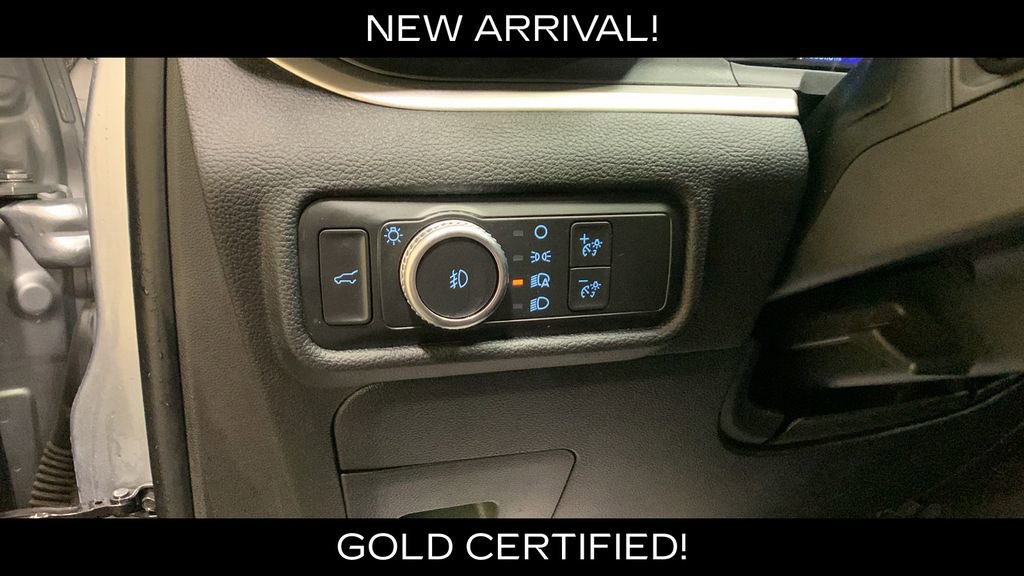 Used 2022 Ford Explorer XLT w/ Equipment Group 202A AWD/4WD image 33