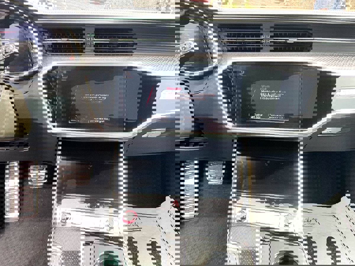 Used 2021 Audi RS 6 w/ Carbon Optic Package image 12