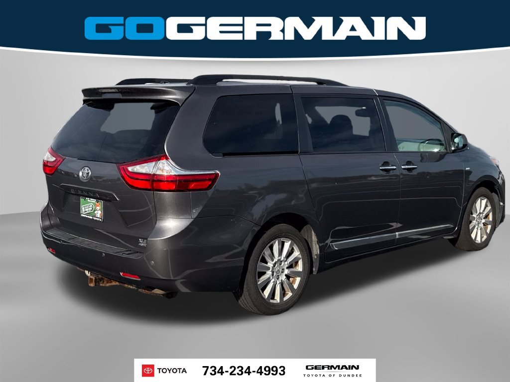 Used 2017 Toyota Sienna XLE w/ XLE Navigation Package AWD/4WD image 9