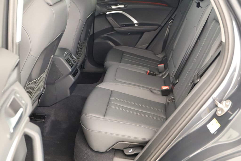 New 2025 Audi Q5 Premium Plus image 26