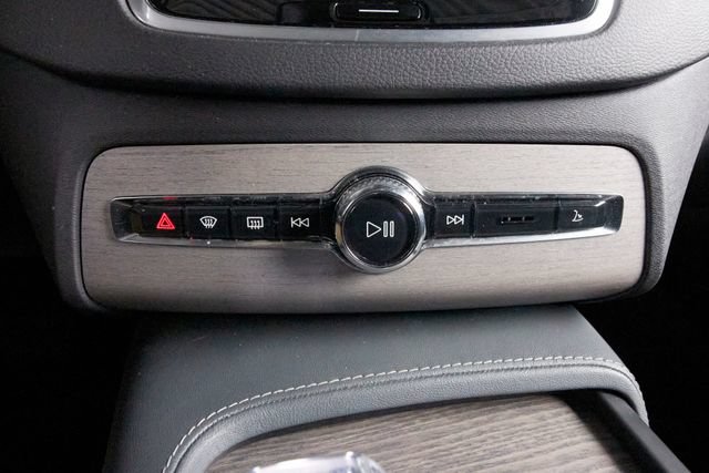 Certified 2023 Volvo XC90 T8 Ultimate w/ Protection Package Premier AWD/4WD image 16