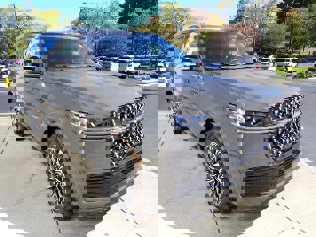 New 2025 Lincoln Navigator Black Label image 8