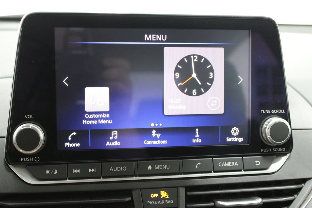 Used 2024 Nissan Altima 2.5 SV FWD image 46