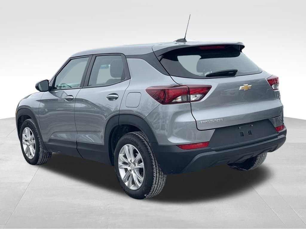 Used 2023 Chevrolet TrailBlazer LS FWD image 5