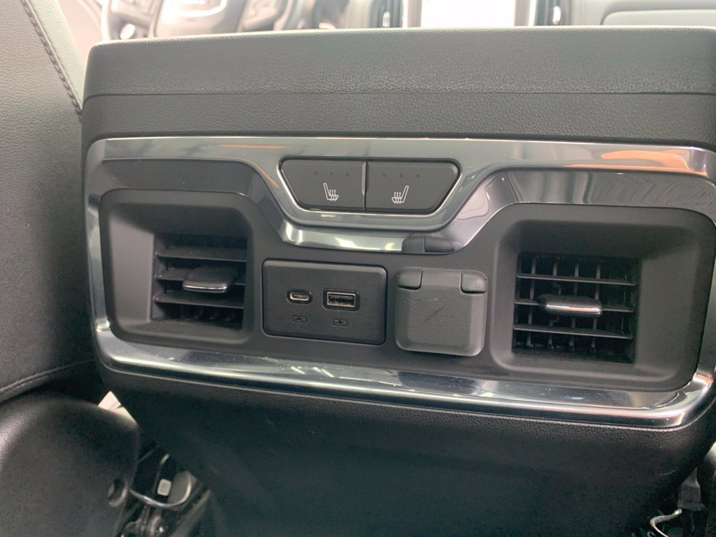 Used 2023 GMC Sierra 3500 AT4 w/ AT4 Preferred Package AWD/4WD image 35