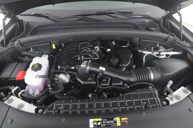 Used 2025 Jeep Grand Cherokee L Limited w/ Black Appearance Package image 15