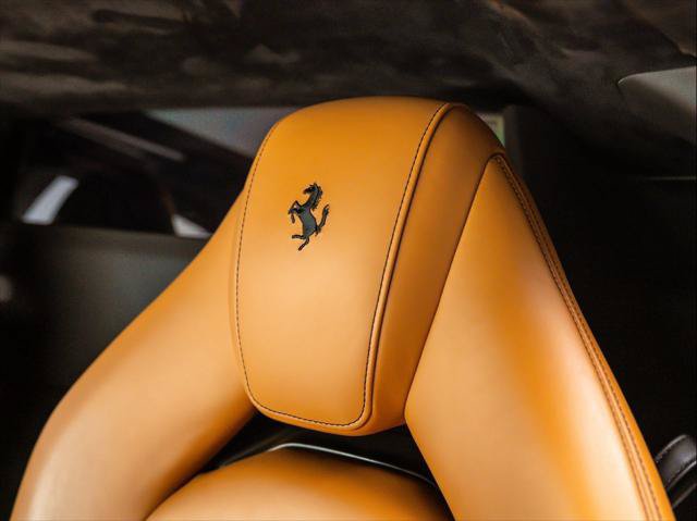 Used 2016 Ferrari 488 GTB RWD image 17