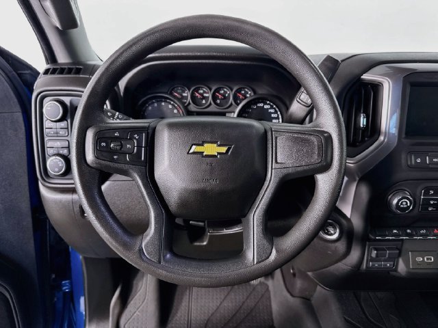 Used 2023 Chevrolet Silverado 1500 Custom AWD/4WD image 12