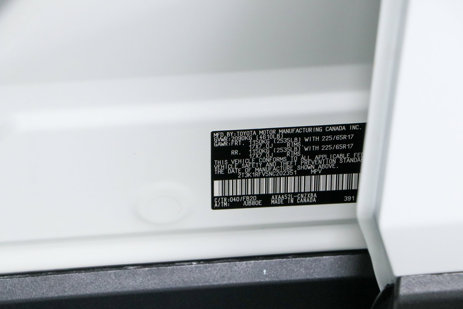 Used 2022 Toyota RAV4 LE FWD image 31
