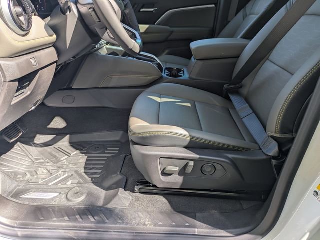 New 2026 Chevrolet Colorado ZR2 w/ Technology Package AWD/4WD image 10