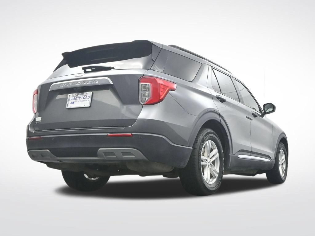Used 2022 Ford Explorer XLT w/ Equipment Group 202A RWD image 37