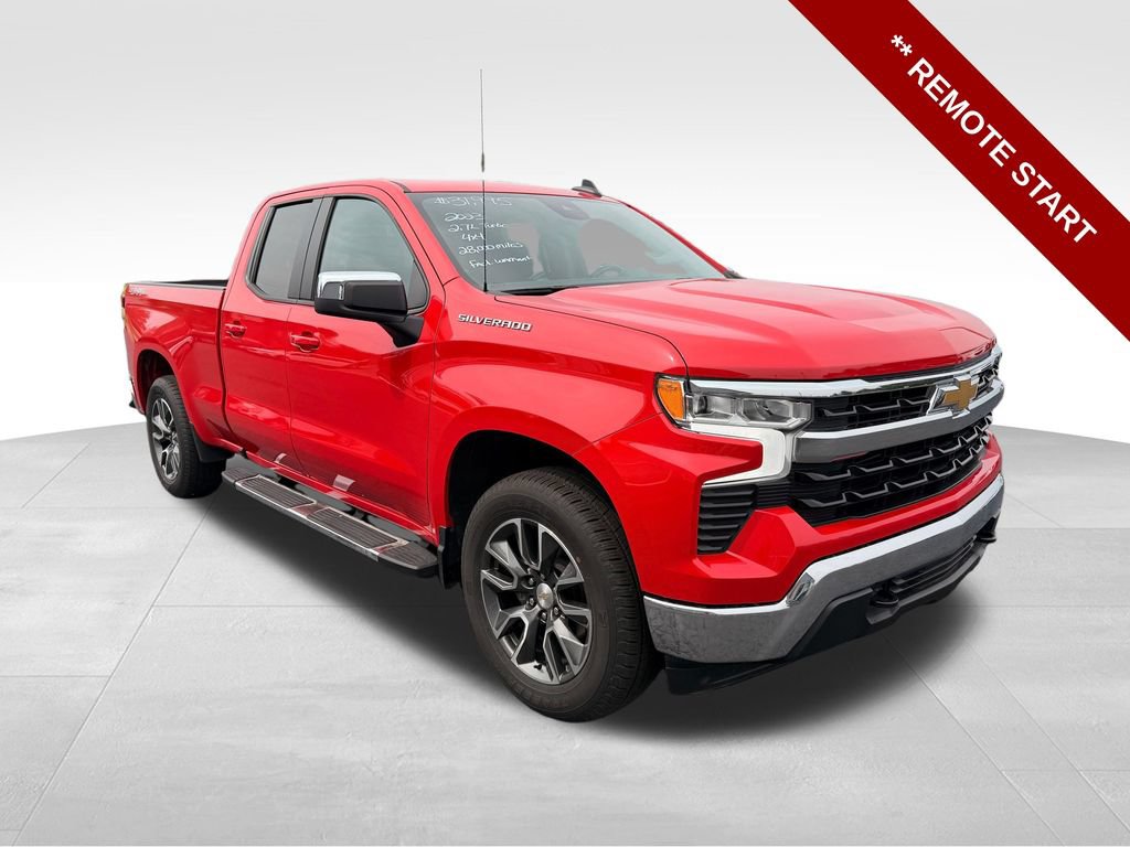 Used 2023 Chevrolet Silverado 1500 LT AWD/4WD image 11