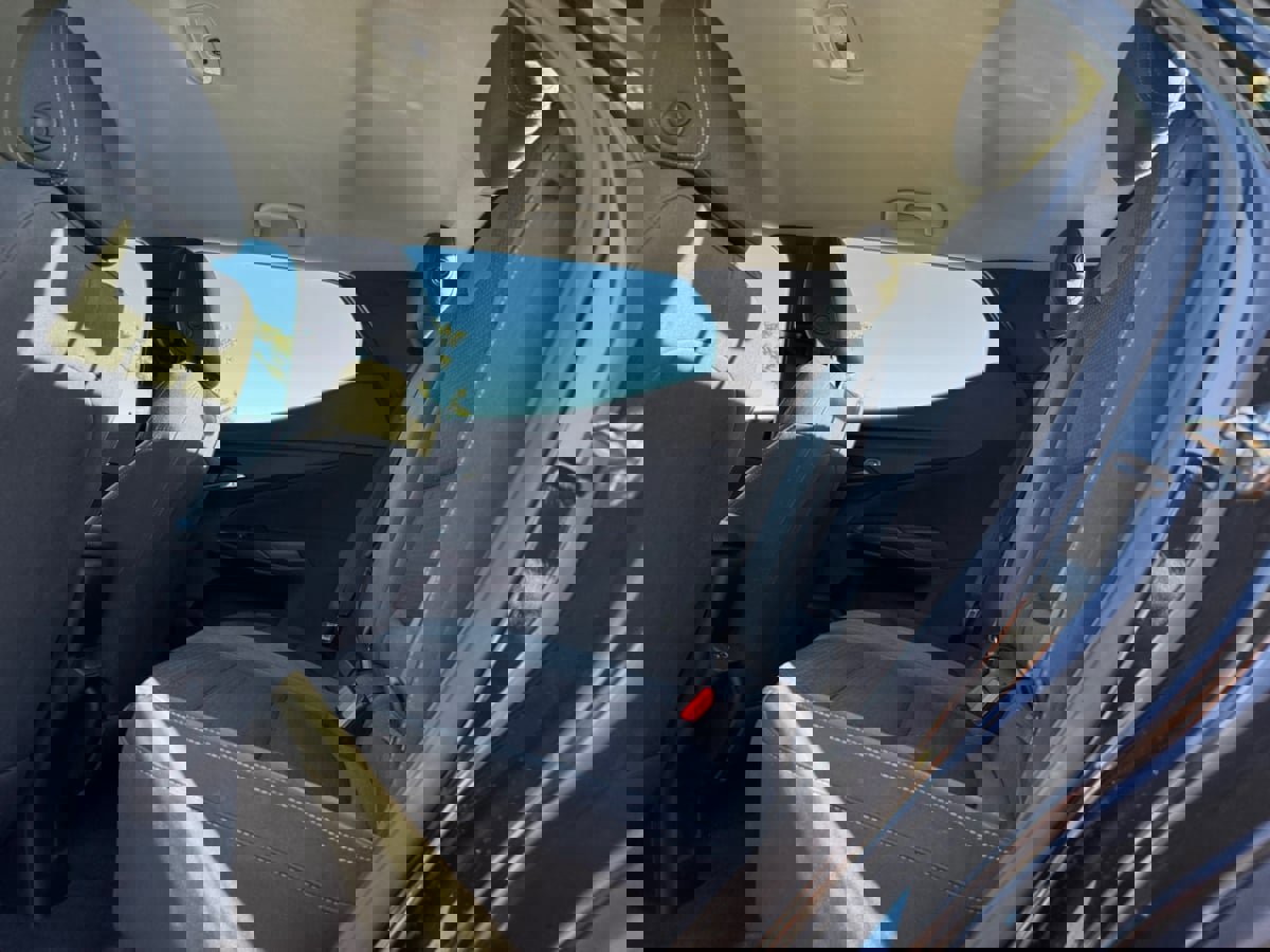 Used 2022 Chevrolet Bolt EUV LT image 17